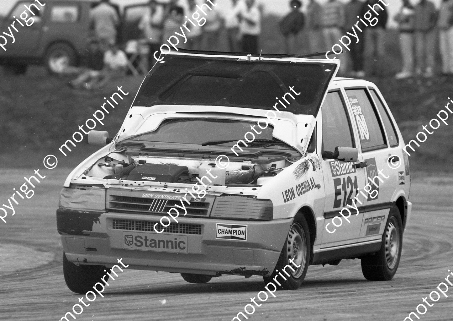 1992 Aldo Stannic 121 Leon Odendaal Uno bonnet (Watling Photo) (2)