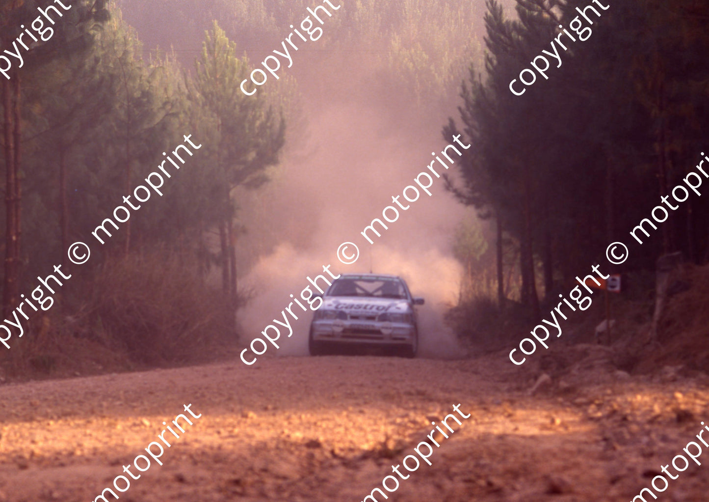 1992 Castrol Intnl 1 Robbie Head, Campbell Roy Ford (courtesy Roger Swan)(18)