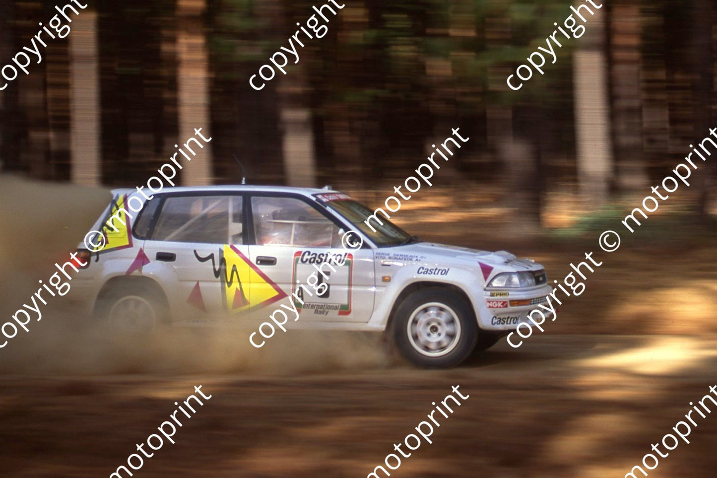 1992 Castrol Intnl 5 Serge Damseaux Vito Bonafede Toyota (R Swan) (5)