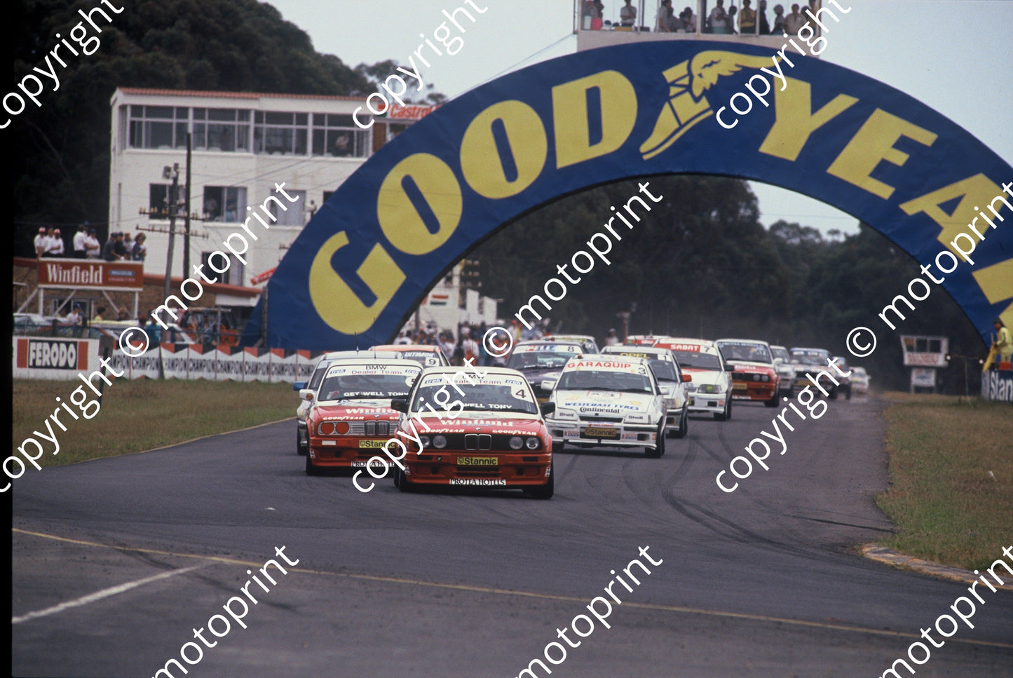 1992 Killarney 9 hr 1st corner (courtesy Roger Swan)2832 (10)