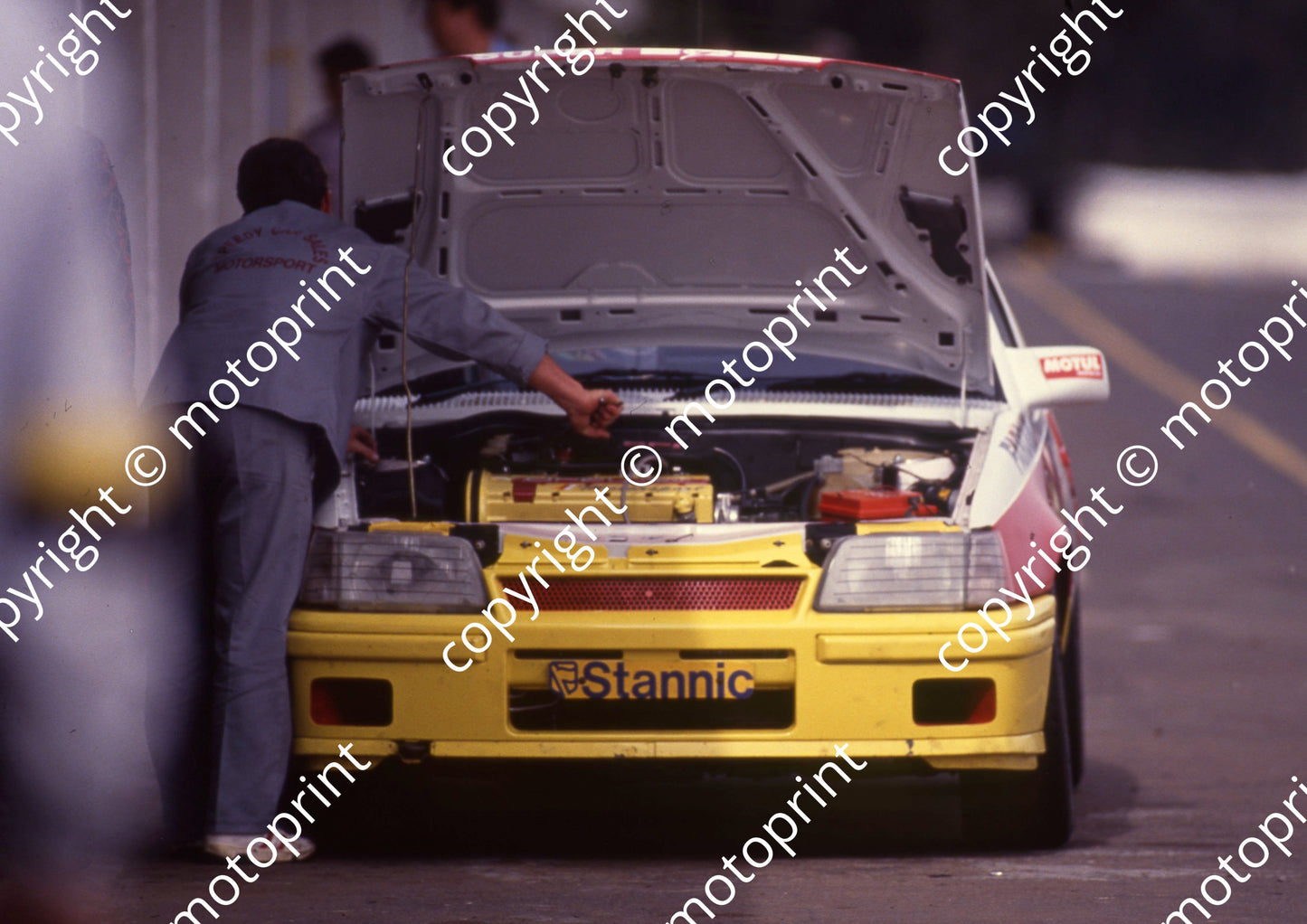 1992 Killarney scanned A4 20x30 cm (courtesy Roger Swan) ()