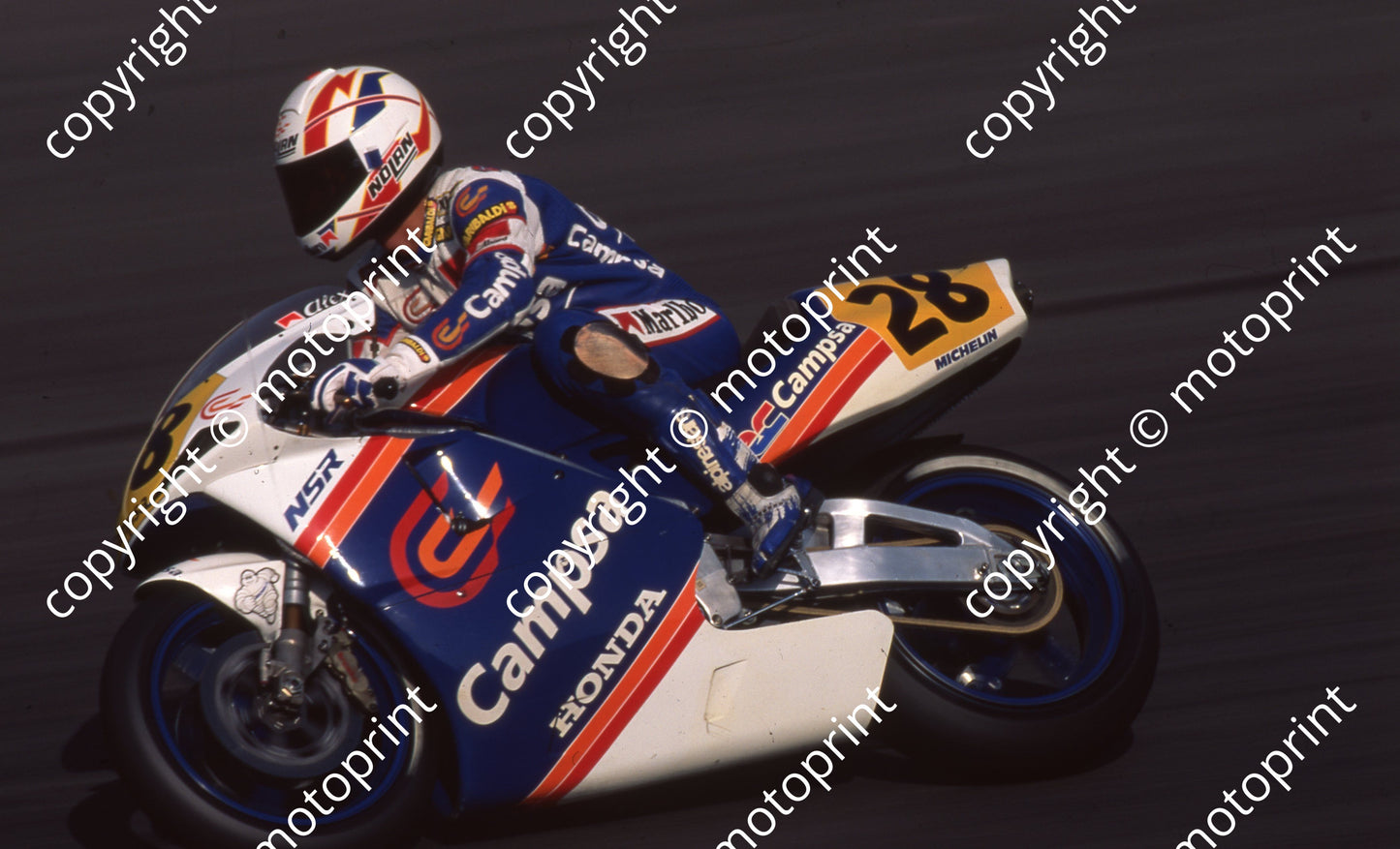 1992 Kya SA GP MC 500 28 Alex Criville Honda NSR (Watling Photo) (1)