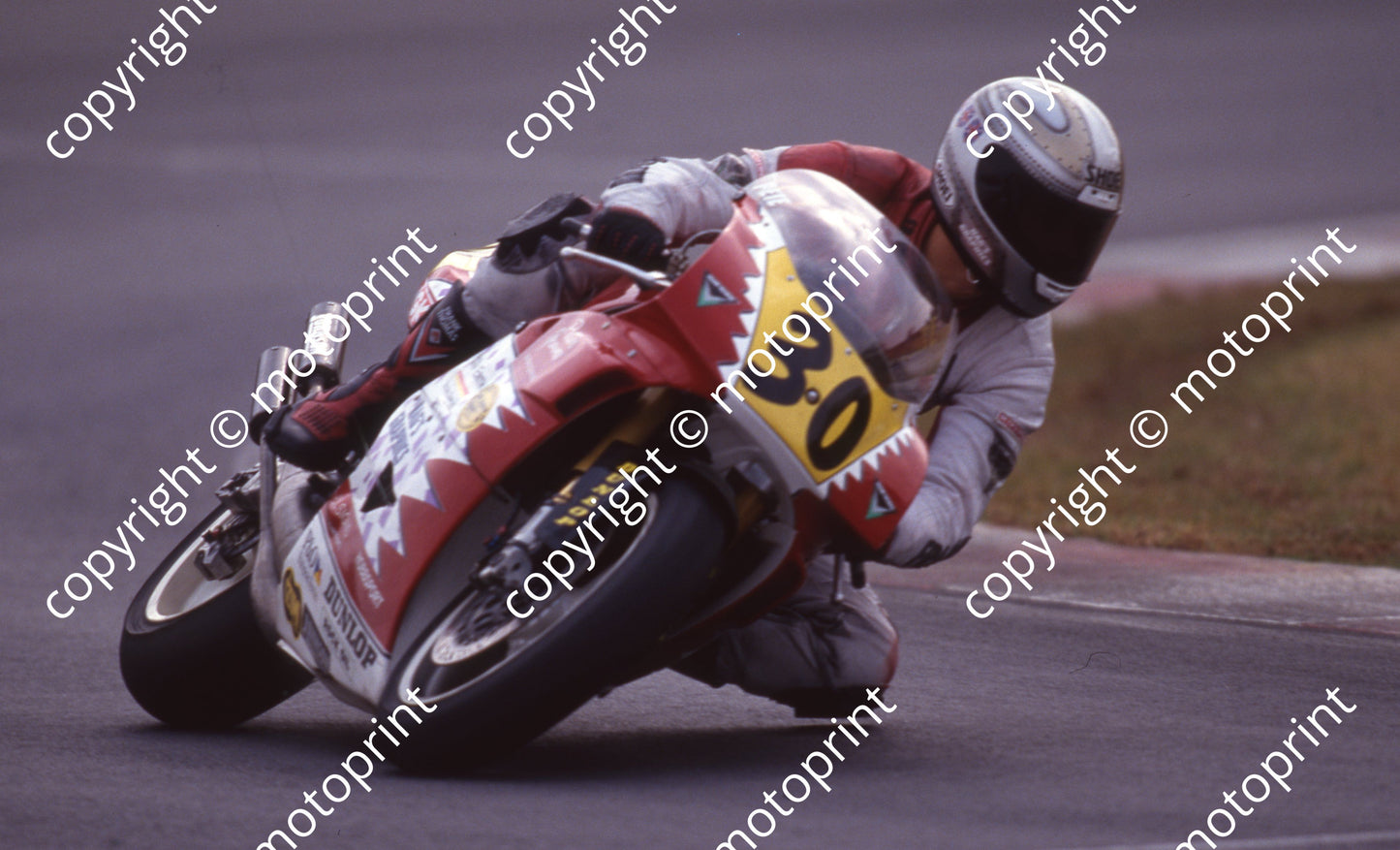 1992 Kya SA GP MC 500 30 Peter Graves Harris Yamaha (Watling Photo)