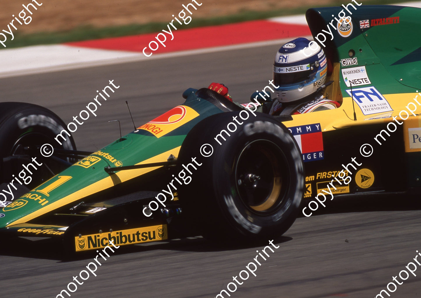 1992 SA GP 11 Mika Hakkinen Lotus 102D (Watling) (3)