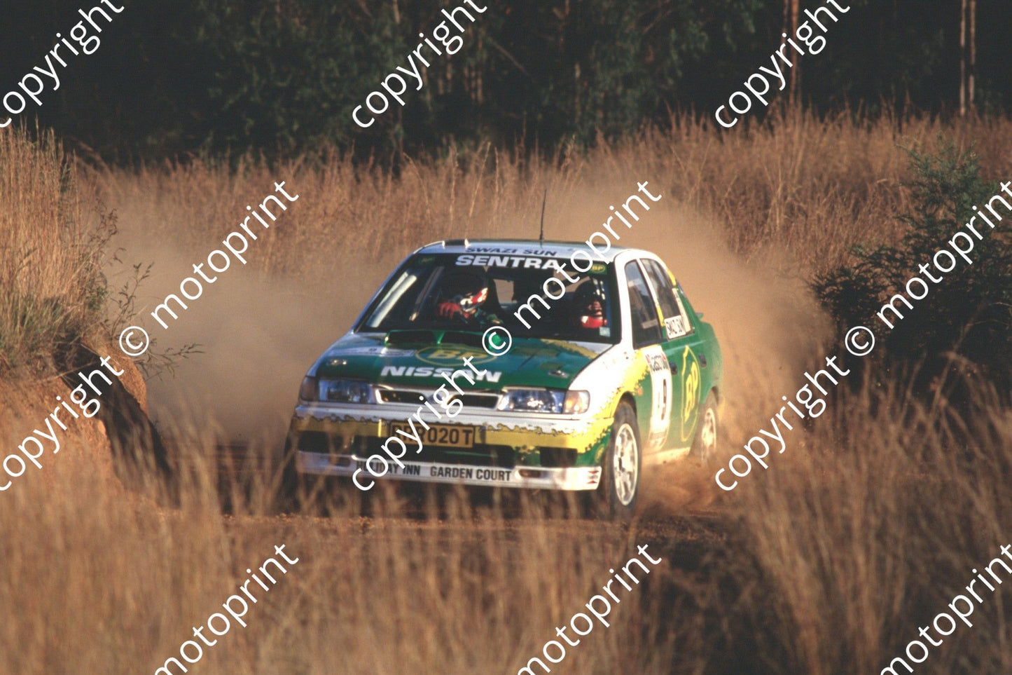 1993 Castrol Intnl 9 Nic de Waal, Guy Hodgson Nissan Sentra(R Swan) (3)