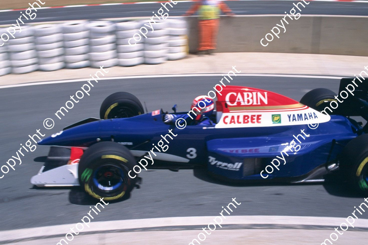 1993 SA GP 3 Ukyo Katayama Tyrrell Yamaha 020c (courtesy Roger Swan) (7)
