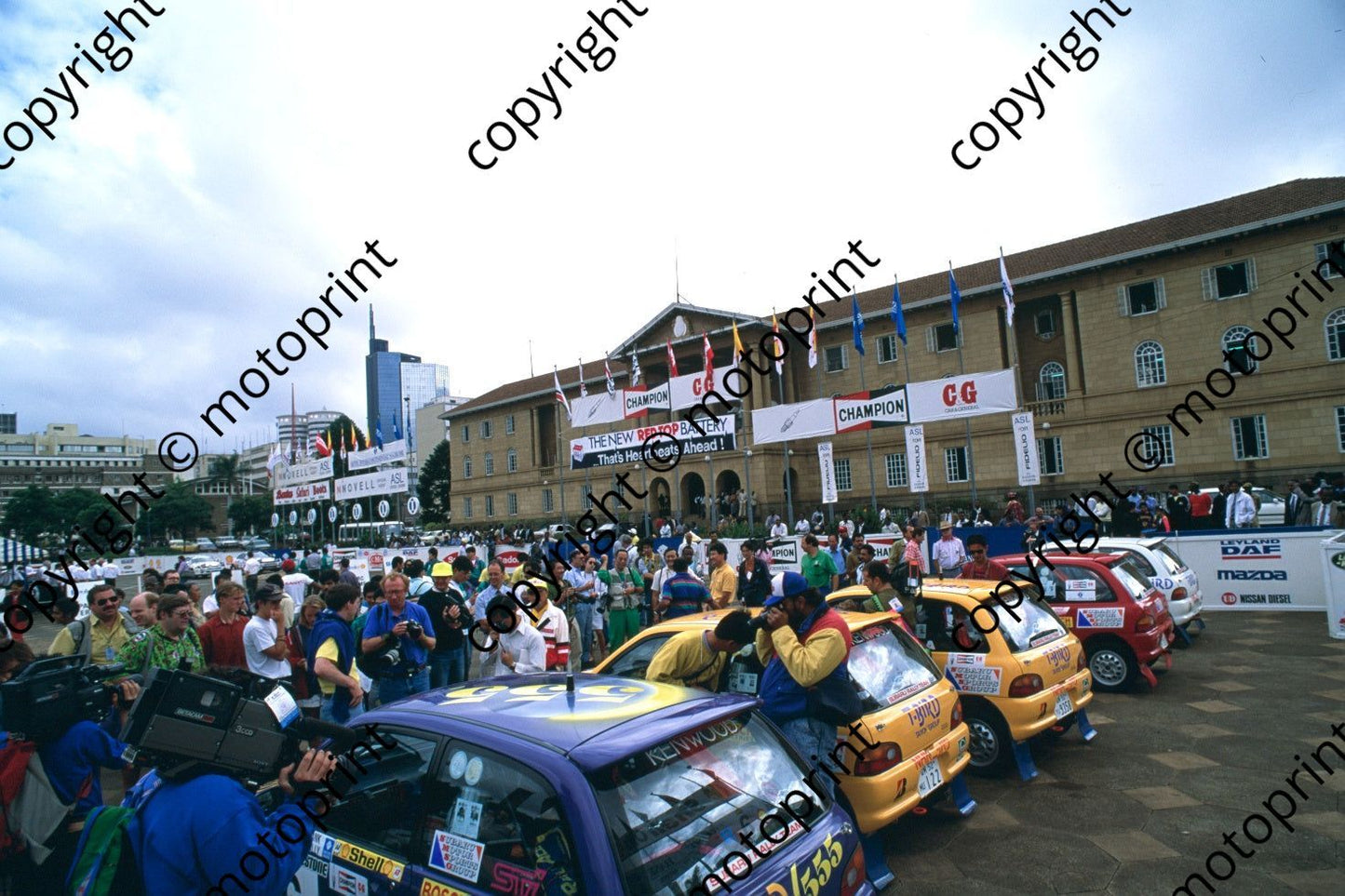 1993 Safari Subaru- McRae behind his blue car, Njiru, Ishida, Villasenor (courtesy Roger Swan) (499)