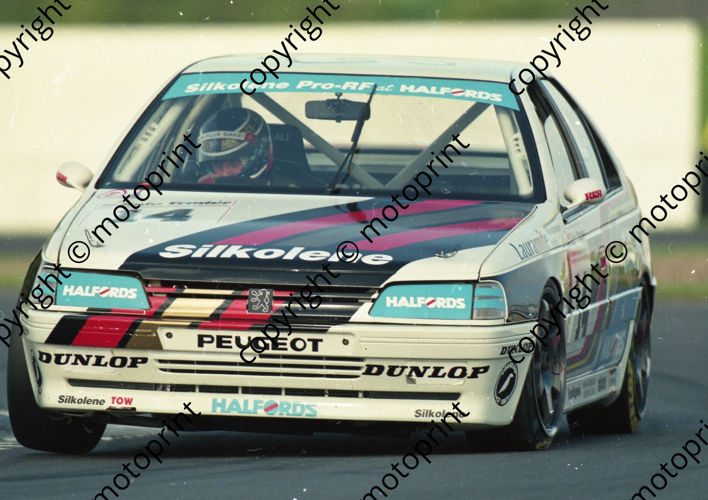 1993 Thruxton BTCC 14 Ian Flux Peugeot 405 Mi16 (Watling Photogr) (1)