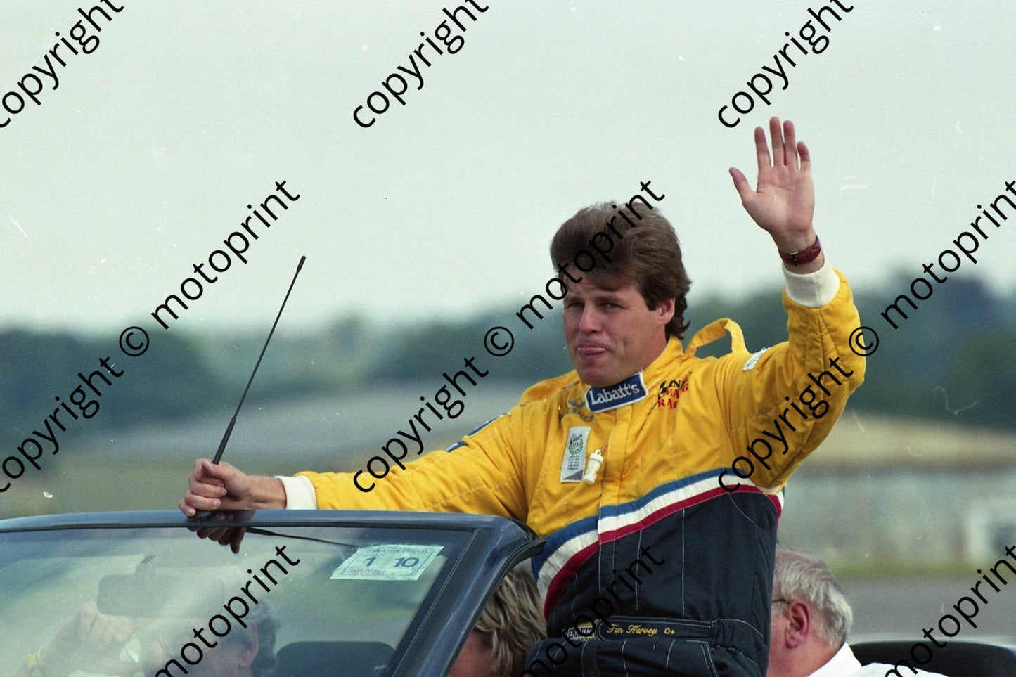 1993 Thruxton BTCC 1 Tim Harvey Renault (Watling Photogr) (1)