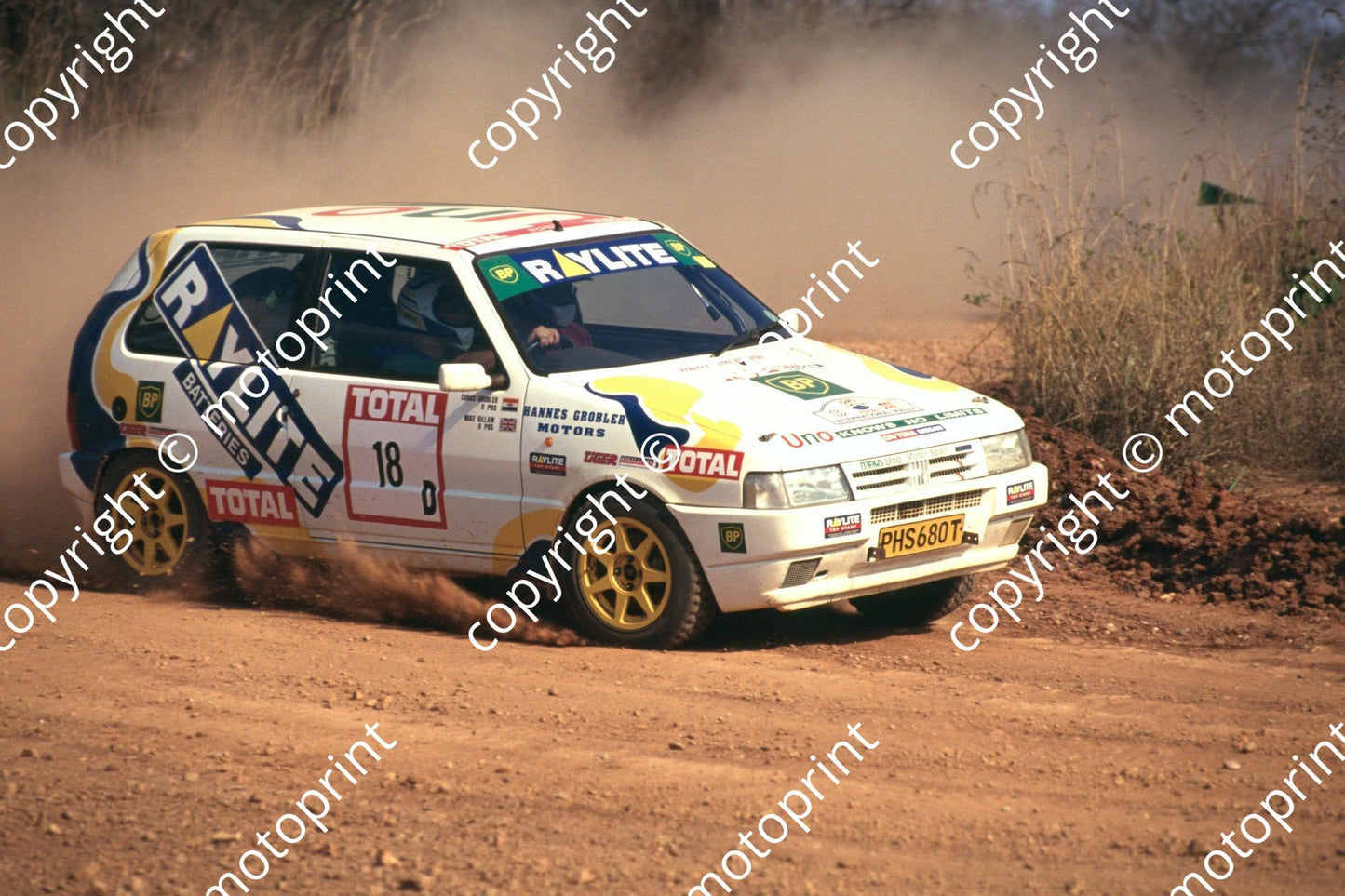 1993 Total 18 Cobus Grobler, Mike Gillam Uno (R Swan) (4)