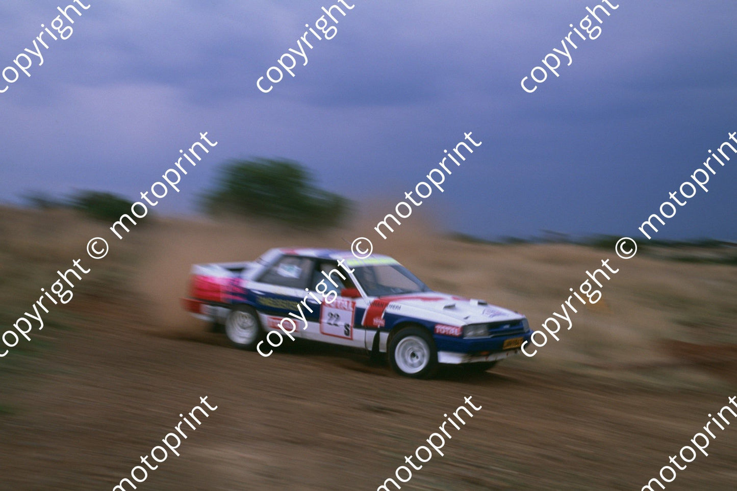 1993 Total 22 J Ferreira, R Reinecke Skyline blurred