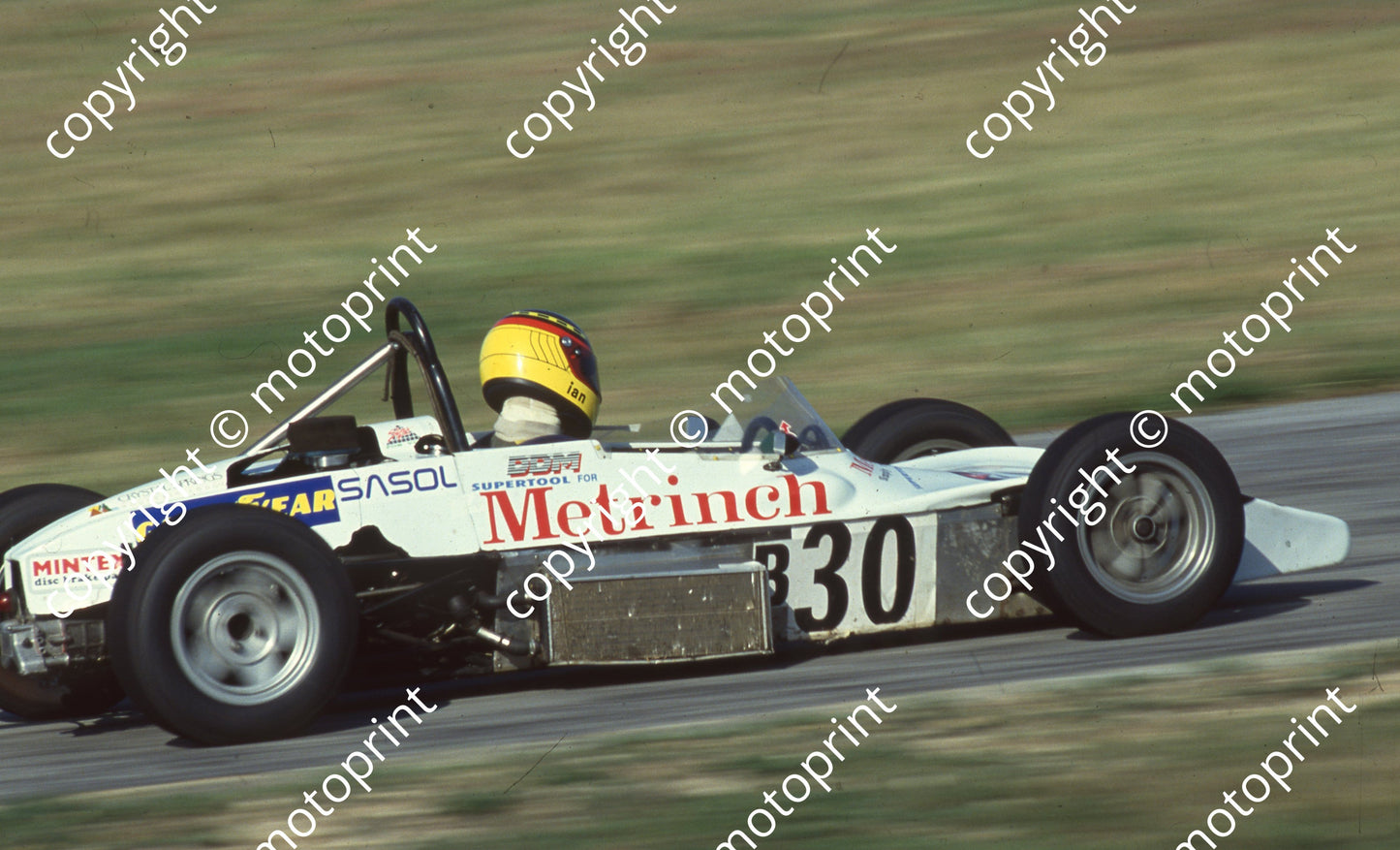 1994 Aldo FF 30 Ian Shrosbee Royale RP21 (Watling Photo) (1)