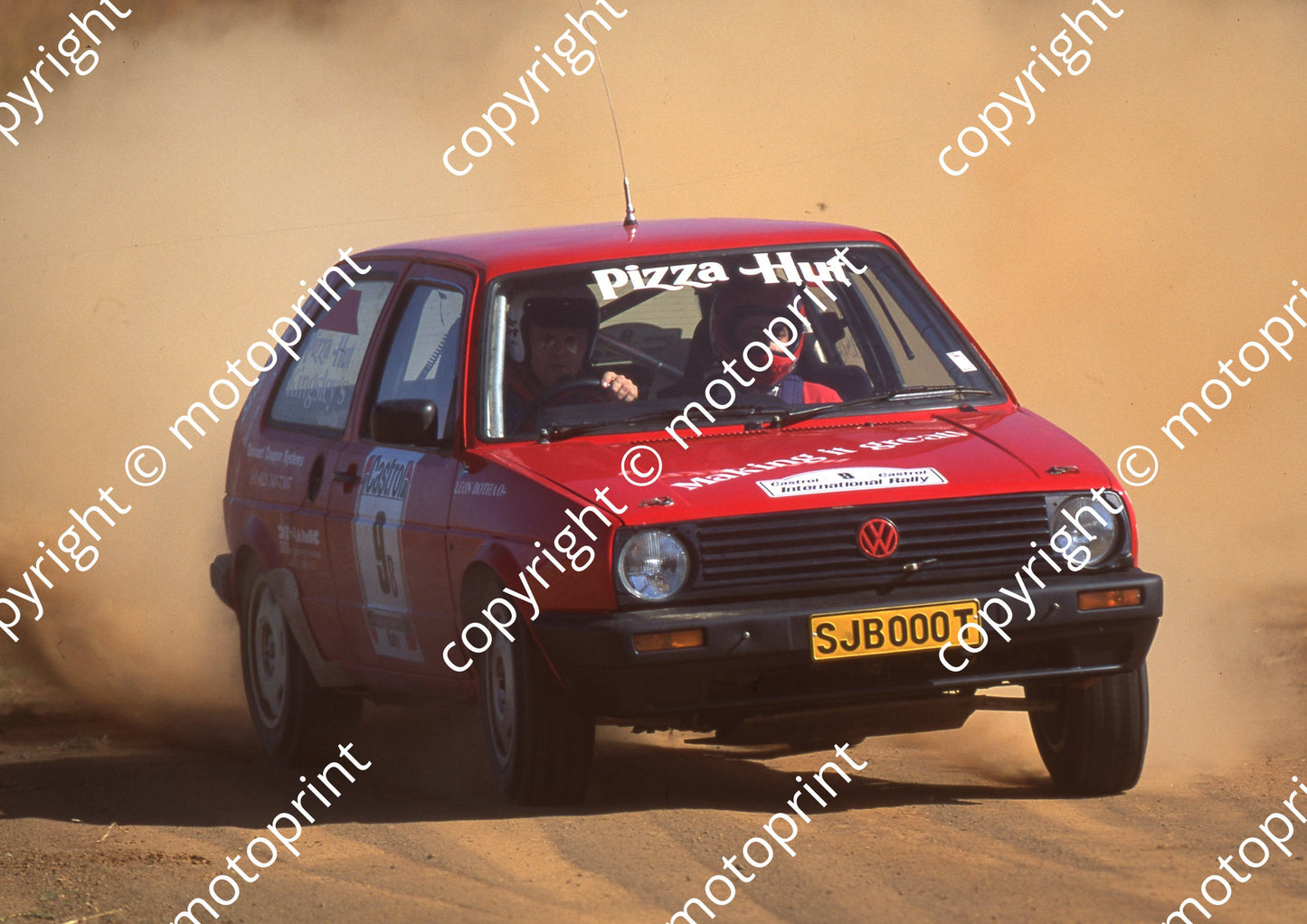 1994 Castrol Intnl Rally 9 Leon Botha, Francois Jordaan Golf (Watling Photo) (3)