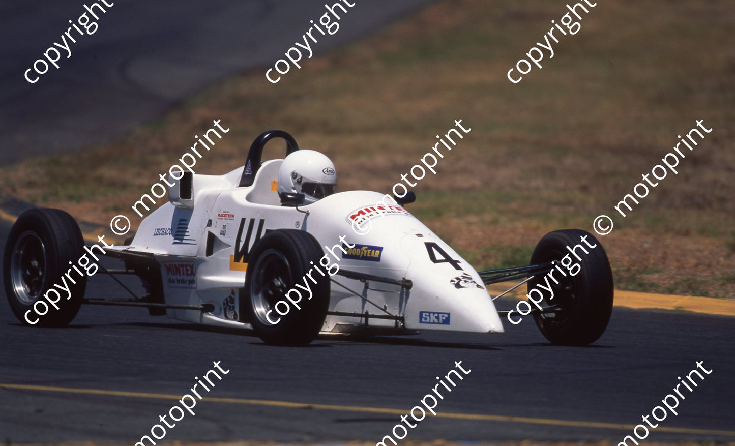 1994 Killarney FF 4 Dave Sinclair Van Diemen (Watling Photo) (4)