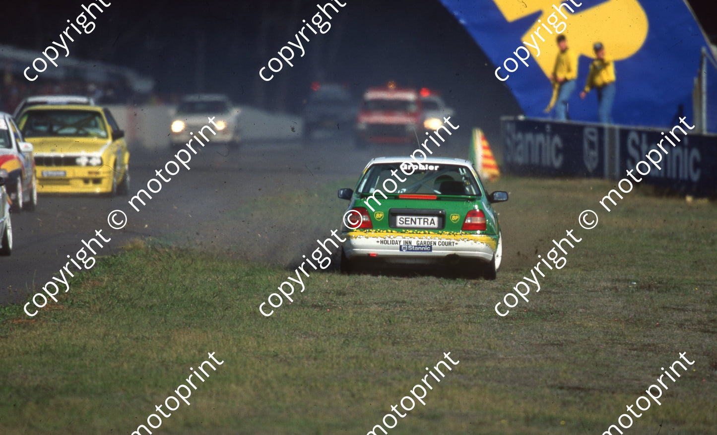 1994 Killarney SATCAR 7 Hannes Grobler Sentra SPINNING ON GRASS (Watling Photo) (3)