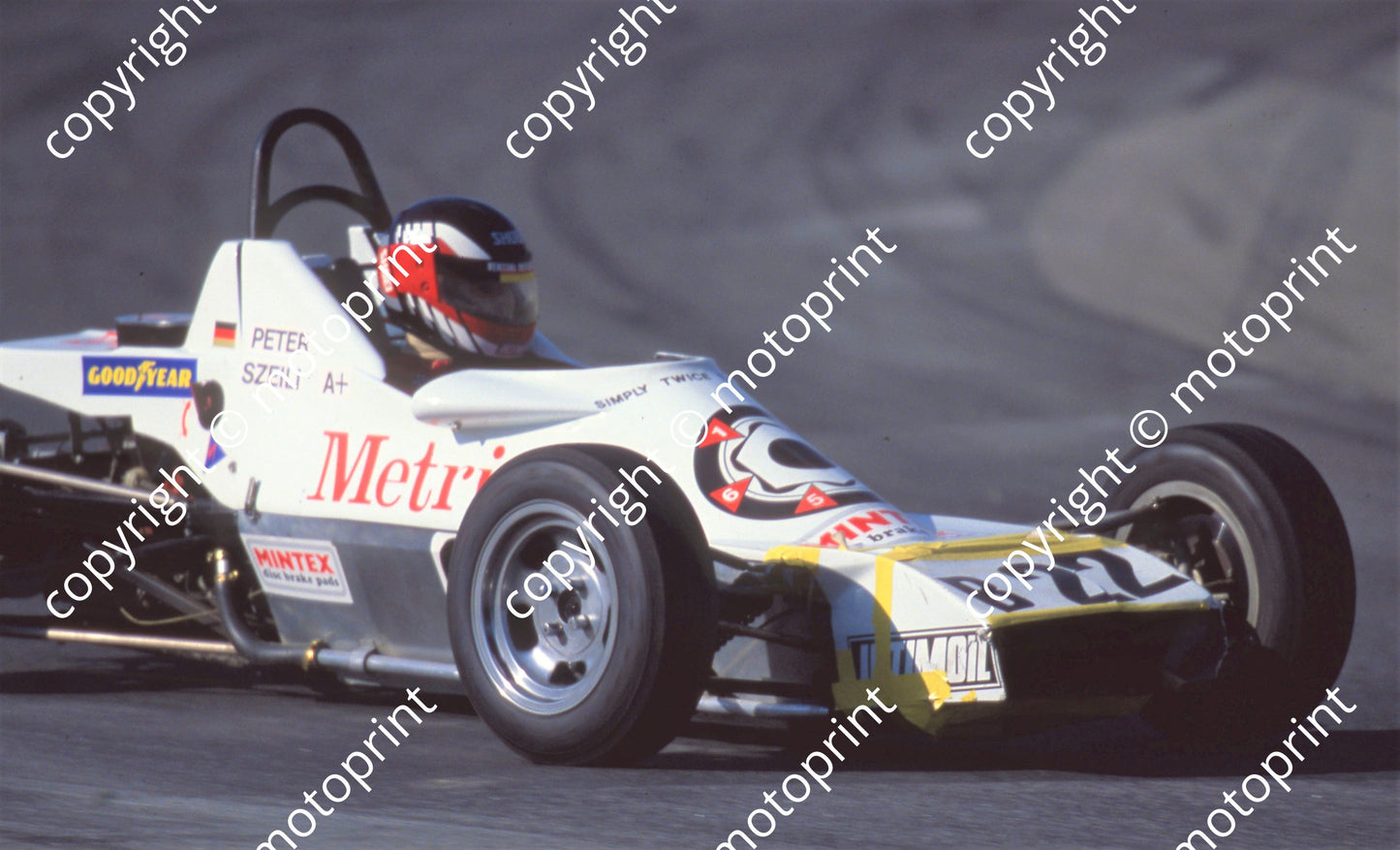 1994 Kya FF 22 Peter Szeili Van Diemen AT B2 NOTE NOSE (Watling Photo)