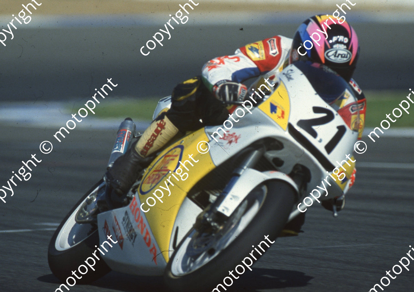 1995 Kya MC 21 Shane Norval Honda RS250 (Watling Photo) (1)
