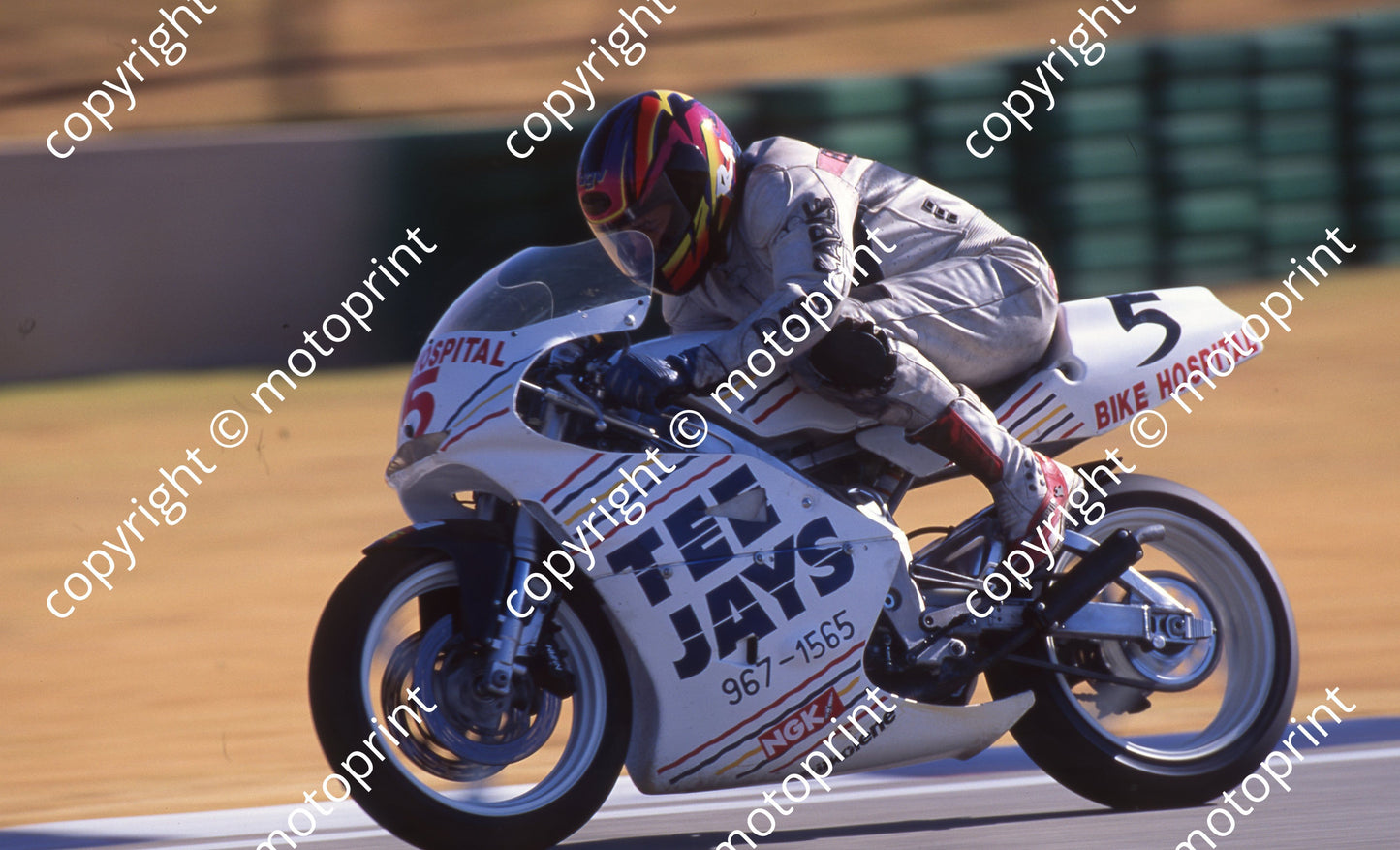 1995 Kya MC 5 Mike Dickinson Yamaha TZ250D (Watling Photo)