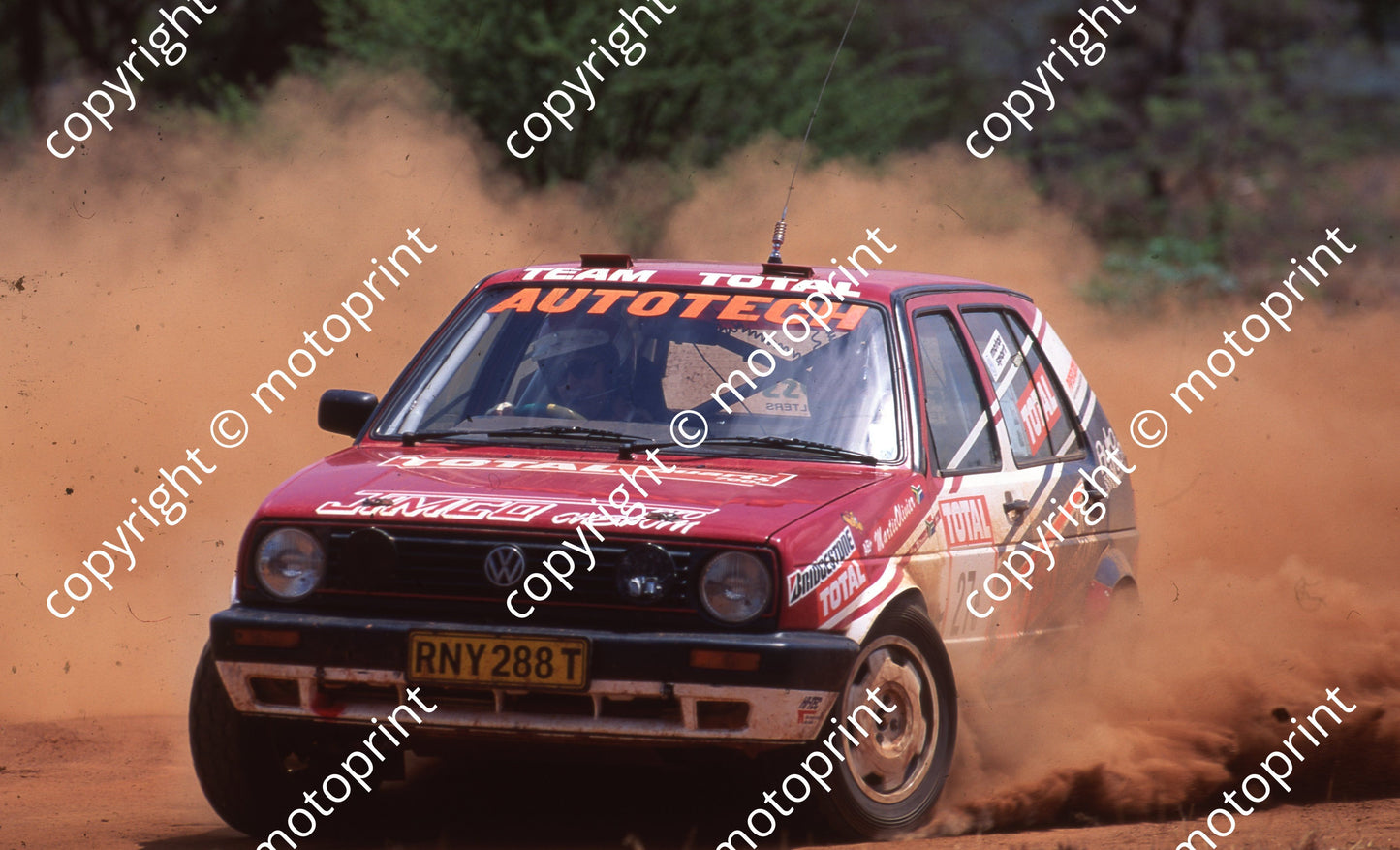 1995 Total 27 Alan Mitrovich, Martie Olivier Golf (Watling Photo) (4)