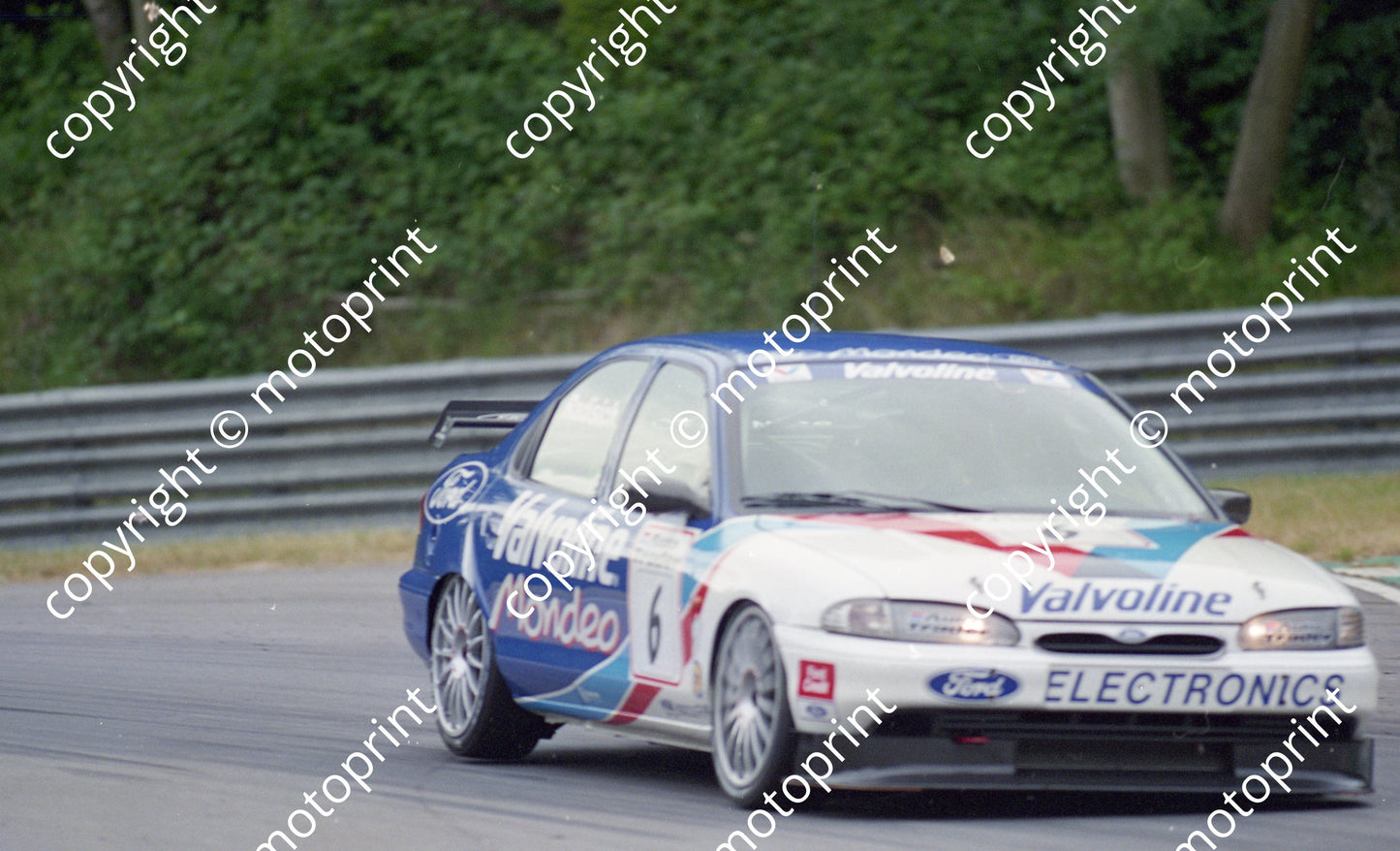 1996 Brands BTCC 6 Paul Radisich MOndeo POOR FOCUS (Watling Photo) (18)