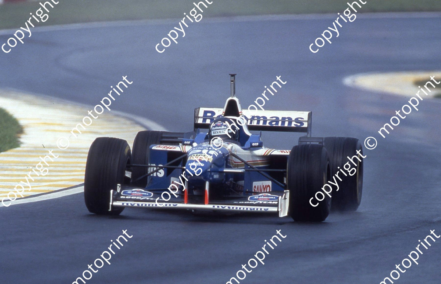 1996 Brazil GP Hill 043
