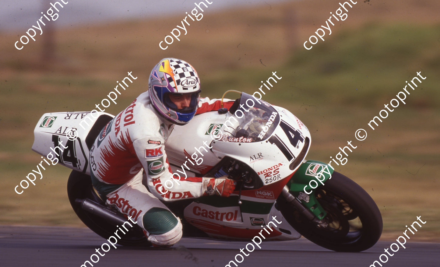 1996 EL MC 14 Klint Munton HOnda RS250 (Watling Photo) (3)