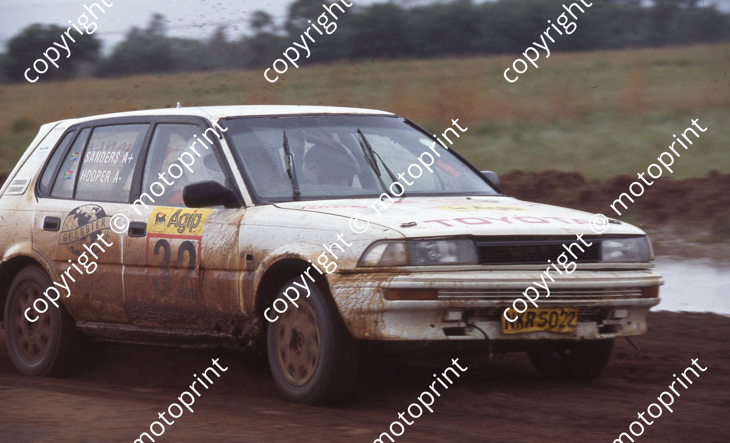 1997 AGIP Rally 32 Dean Sanders, Graham Hooper Conquest (Watling Photo)