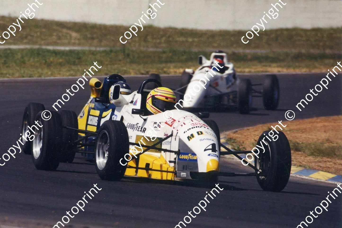 1998 FF Johan Fourie Swift SC94; Brian Curtis Van Diemen RF97 (3)