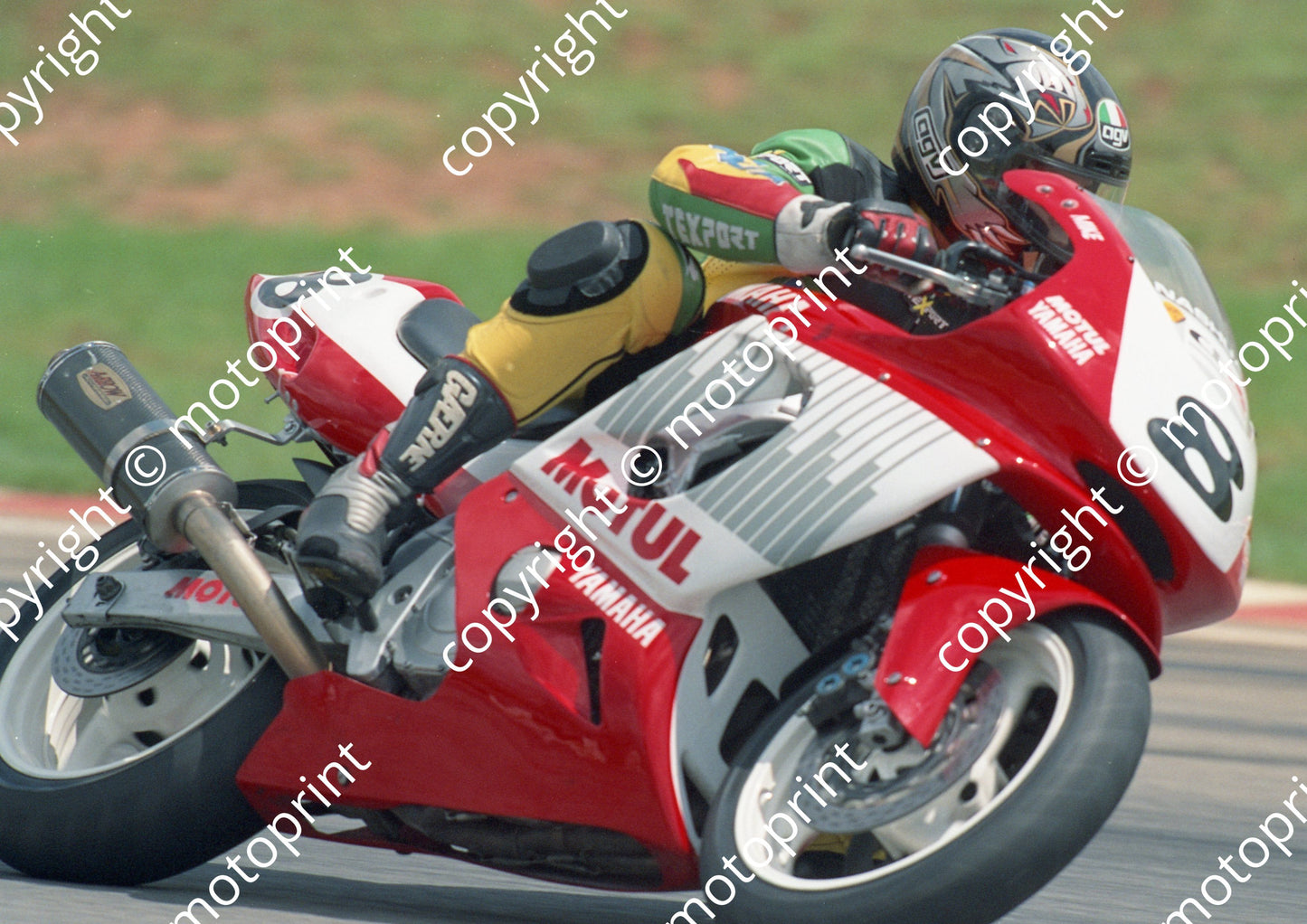 1998 Kya Nov SA v Aus 8 Mike Dickenson Yamaha (Colin Watling Photographic) (8)