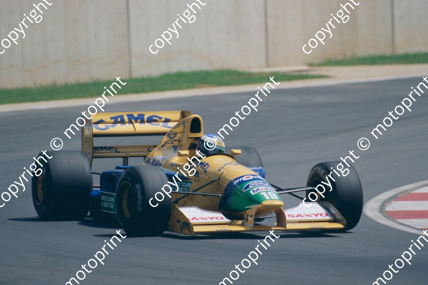 19 Michael Schumacher Benetton B191B 07714a (courtesy Roger Swan) (2)