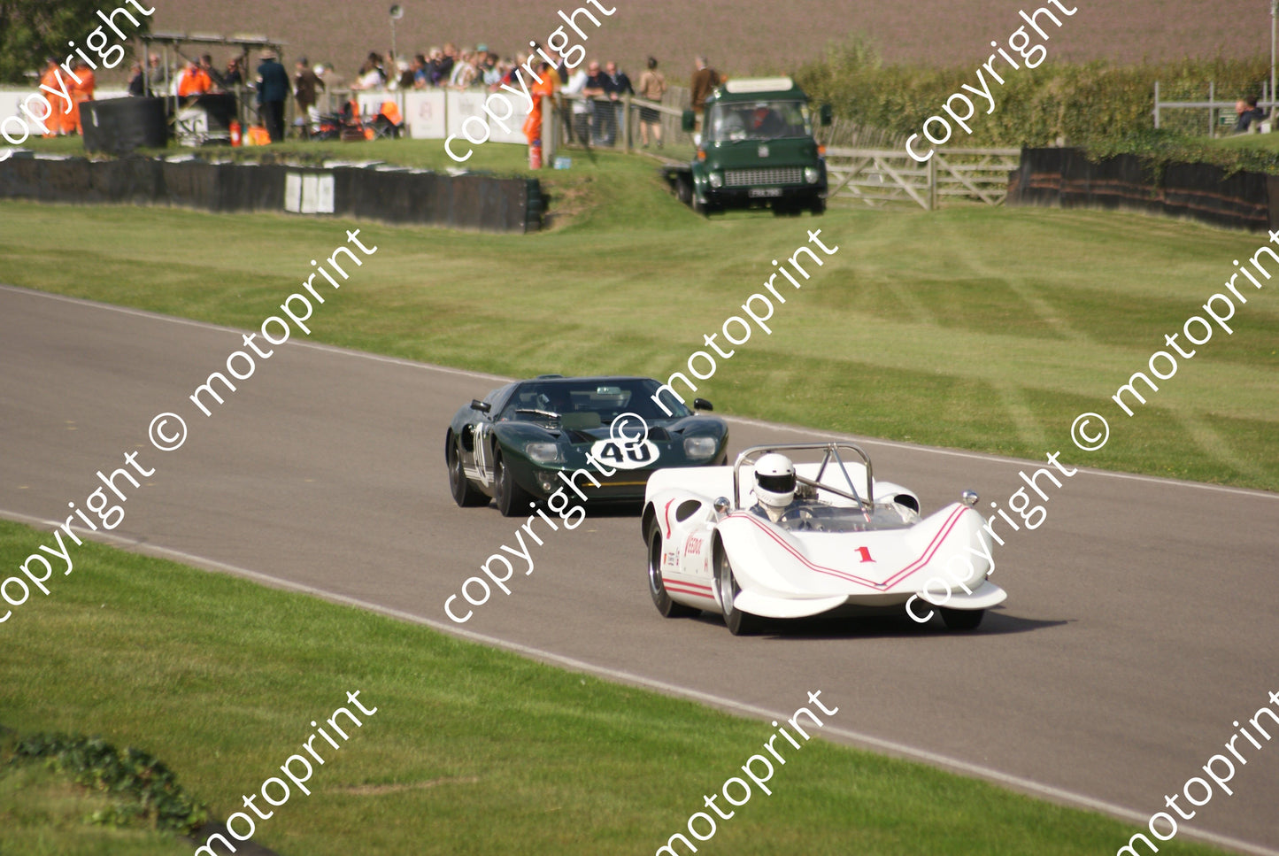 1 Jay Esterer Chinook Chev 40 Roger Wills GT40 practice (4)