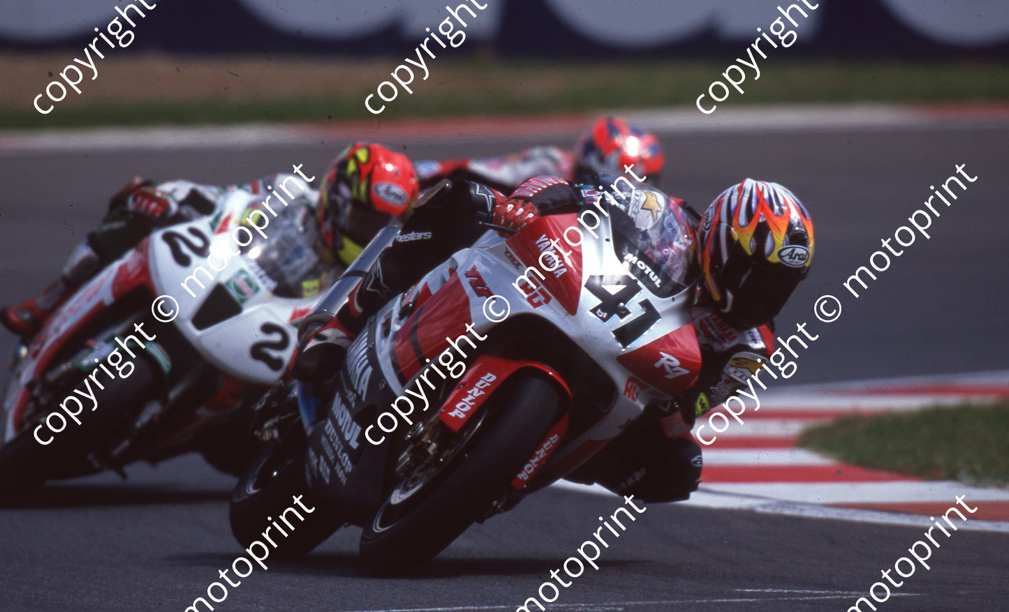 2000 Kya SBK 41 Nori Haga Yamaha 2 Colin Edwards Honda (Watling Photo) (130)