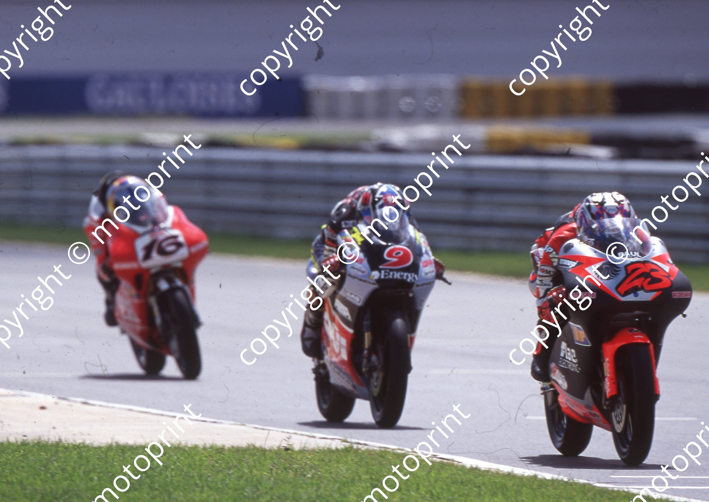 2000 Phakisa SA GP 125 23 Gino Borsoi Aprilia 9 16 Lucio Cecchinello HOnda 16 Simone Sanna Aprilia (Colin Watling Photographic) (24)