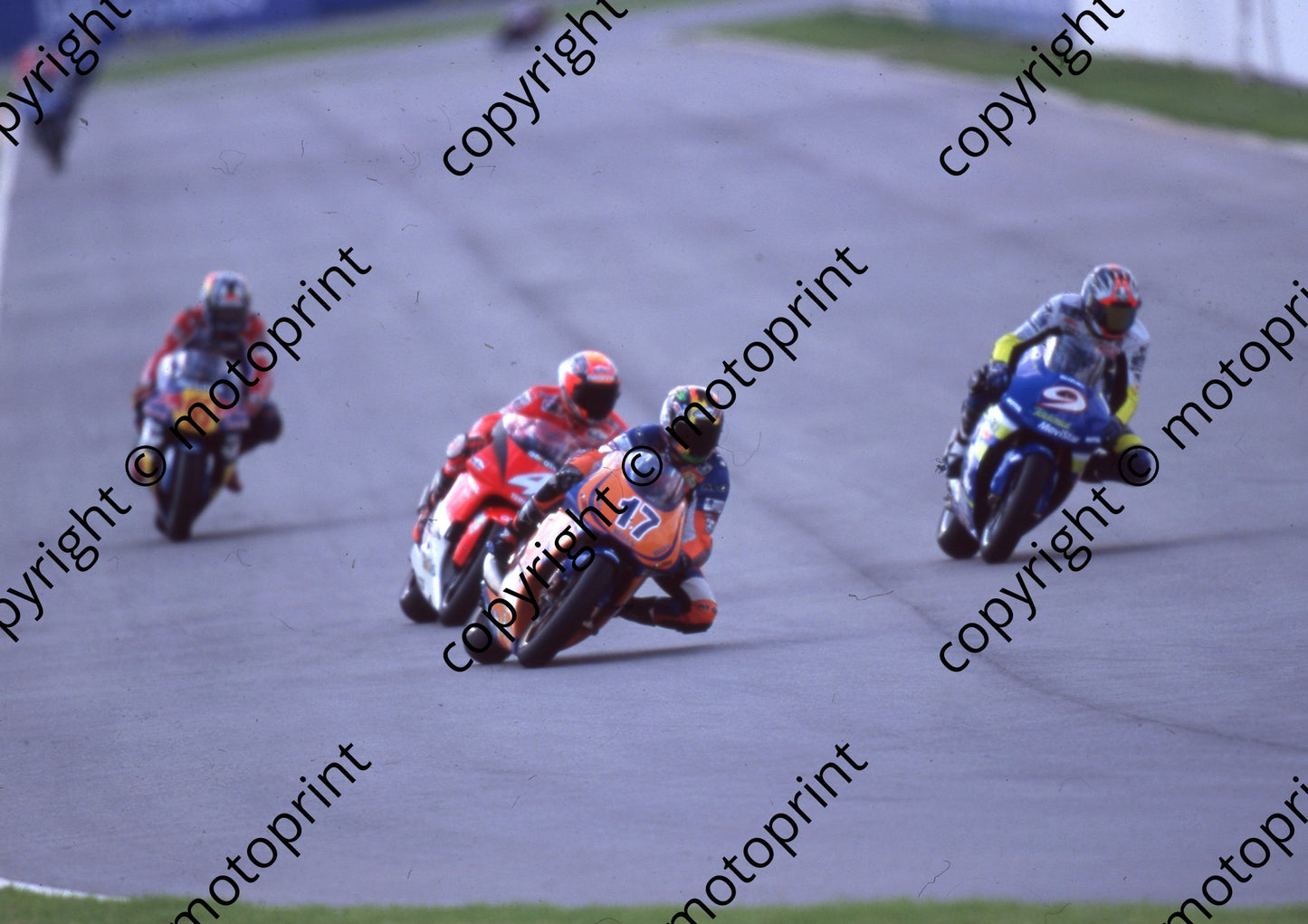 2000 Phakisa SA GP 500 17 Jurgen vd Goorbergh 9 Nobuatsu Aoki Suzuki 4 Max Biaggi Yamaha (Colin Watling Photographic) (4)