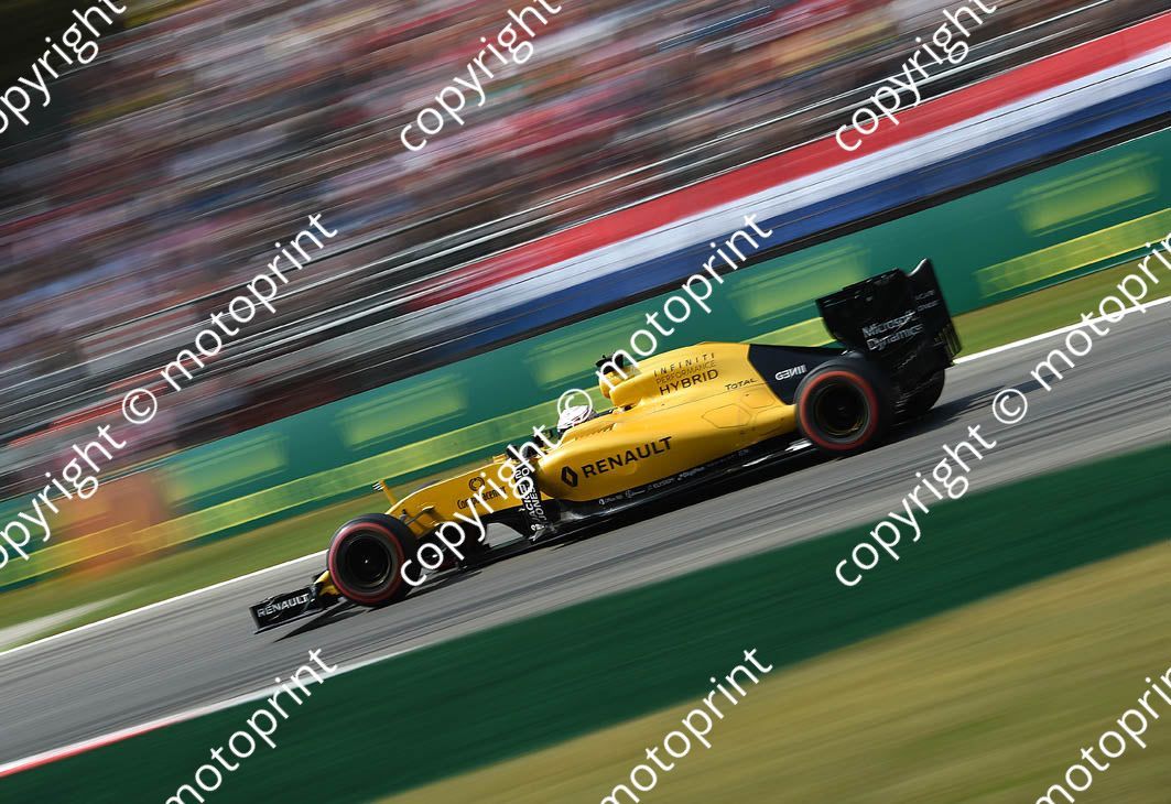 2016 20 Kevin Magnussen Renault RS16 Italian GP (courtesy Paolo D'Alessio) (39)