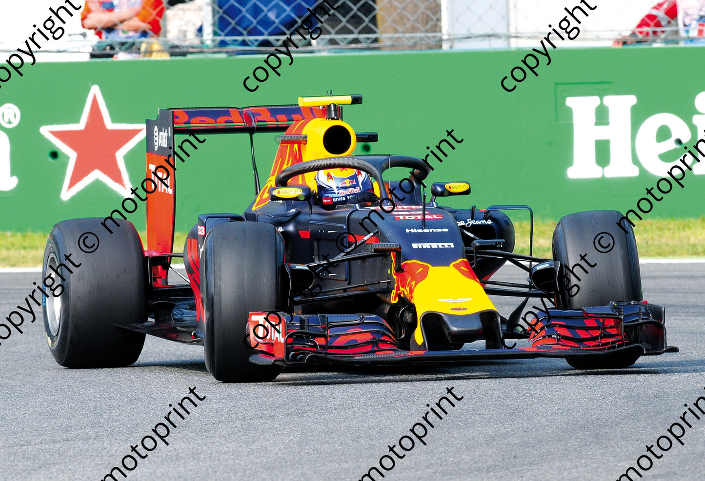 2016 33 Max Verstappen Red Bull RB12 testing ' halo' (courtesy Paolo D'Alessio) (85)