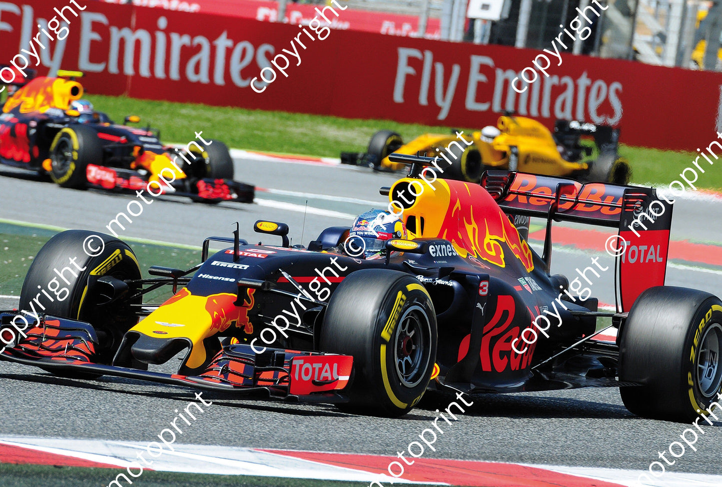 2016 3 Daniel Ricciardo Red Bull RB12 (courtesy Paolo D'Alessio) (49)