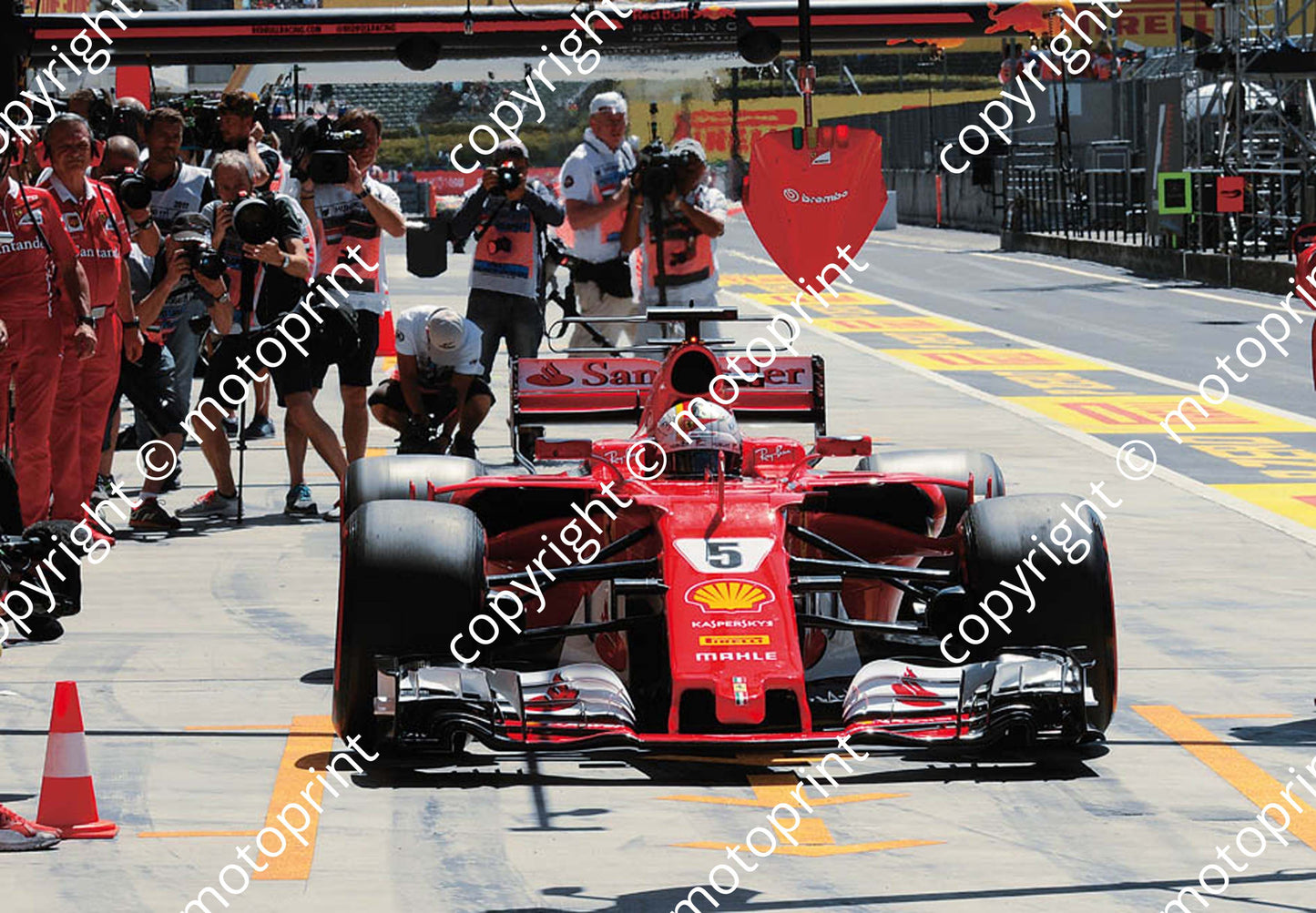 2017 GP Hungary 5 Sebastian Vettel Ferrari SF07H (Courtesy Paolo D'Alessio) 1 (63)