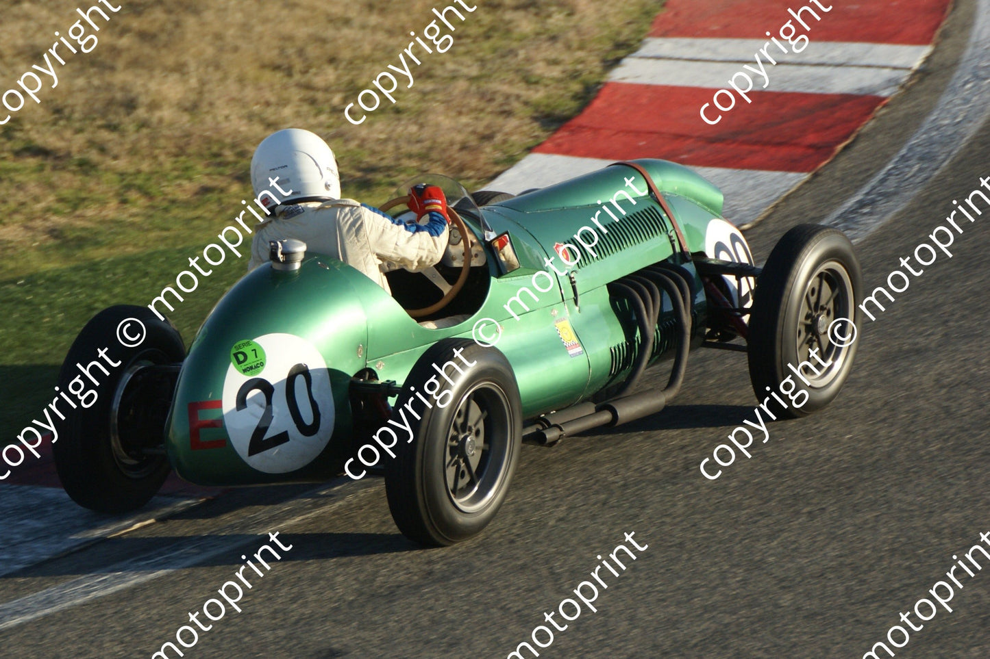 20 E Green DSC00831a