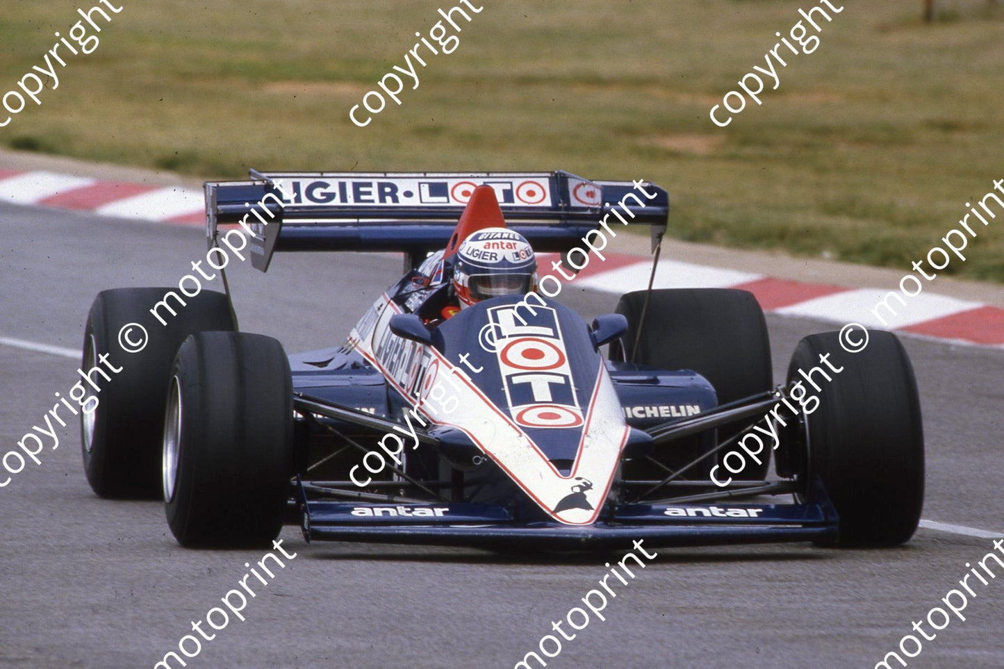 25 Francois Hesnault Ligier JS23 (courtesy Roger Swan) (1)