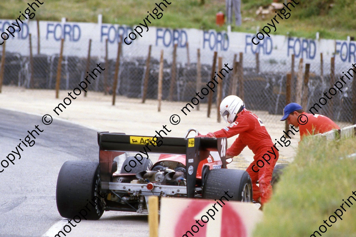 28 Rene Arnoux Ferrari 126C4 (courtesy Roger Swan) (10)