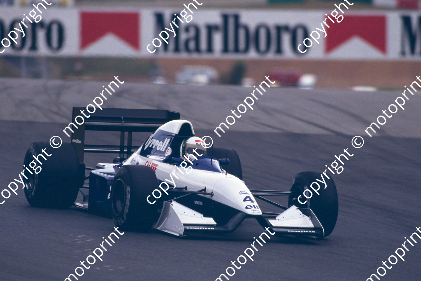 4 Andrea de Cesaris Tyrrell 020B 07765 (courtesy Roger Swan) (11)