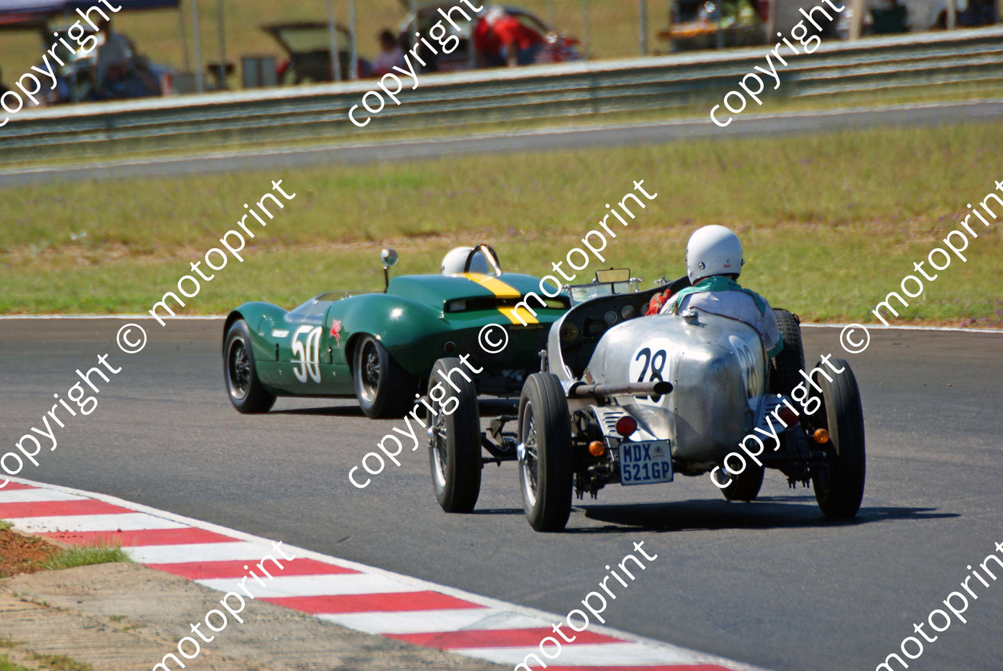 50 Clive Winterstein Elva Porsche; 28 Brian Esterhuysen 1933 Alfa Monza repl (5)