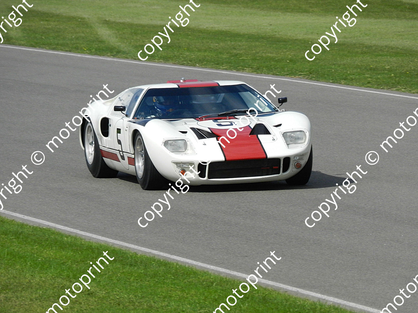 5 Adrian Newey GT40 practice (1)