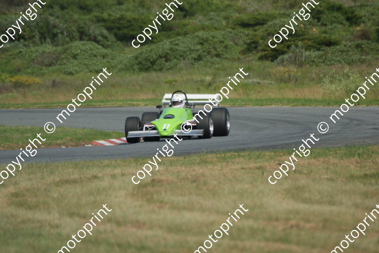 77 Tony Martin Pilbeam Ford MP52 FF2000 (21)