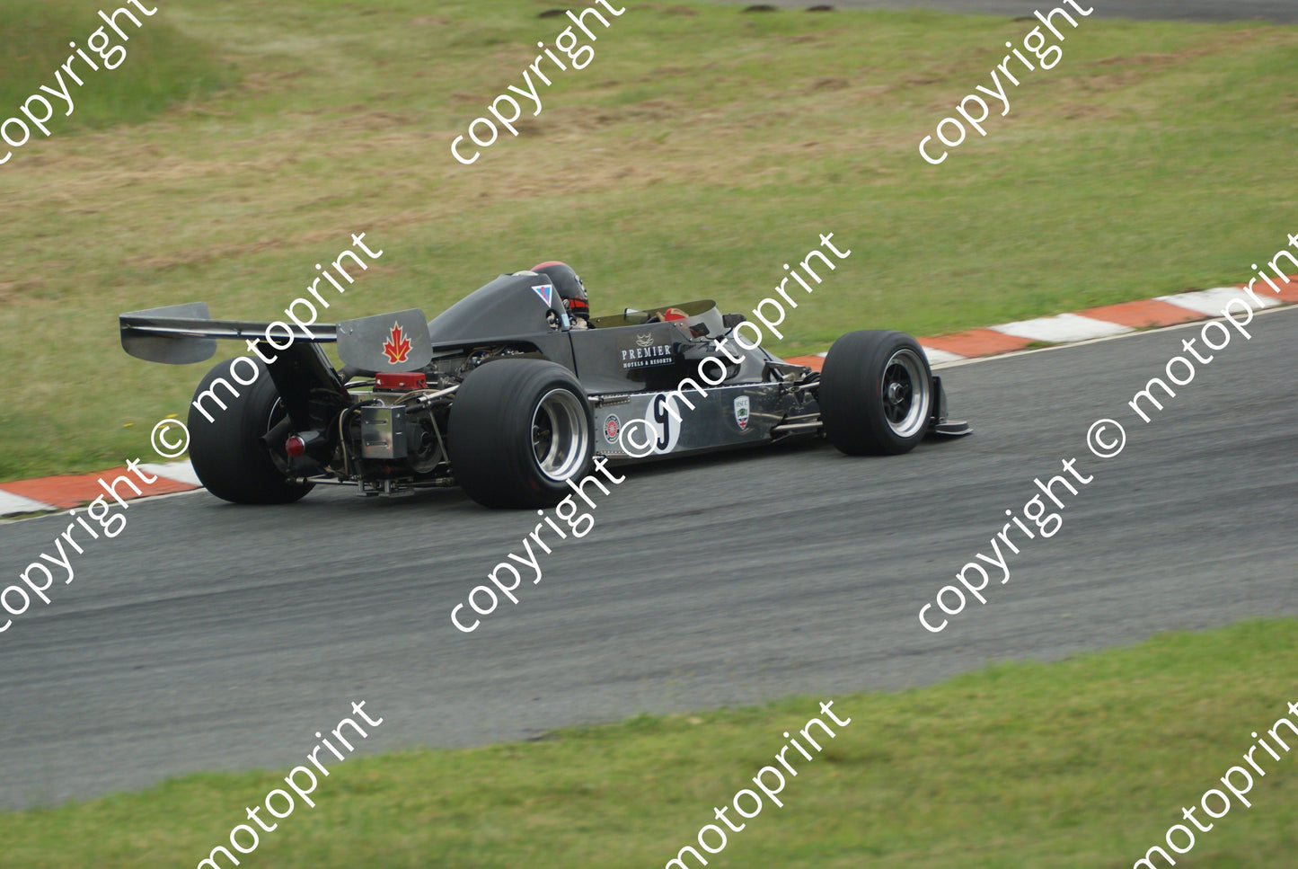 9 Fred Phillips Lola T460 Formula Atalatic (19)