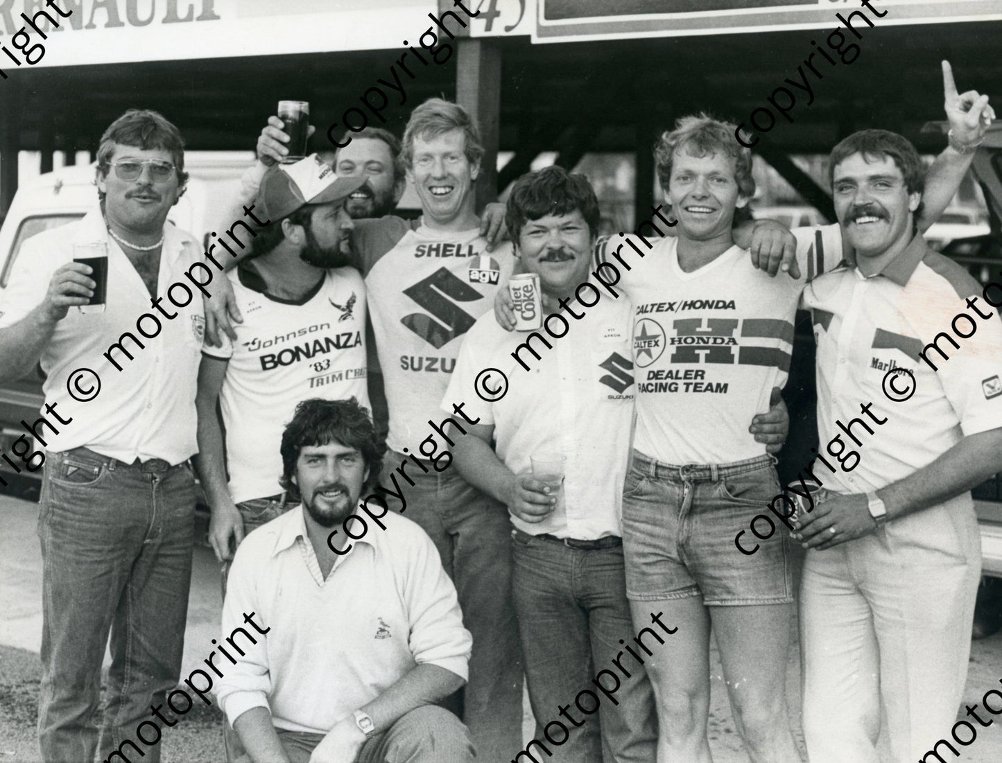 Alistair Janczuk (R) Dave Petersen his right, Rod Gray far left 330.jpg