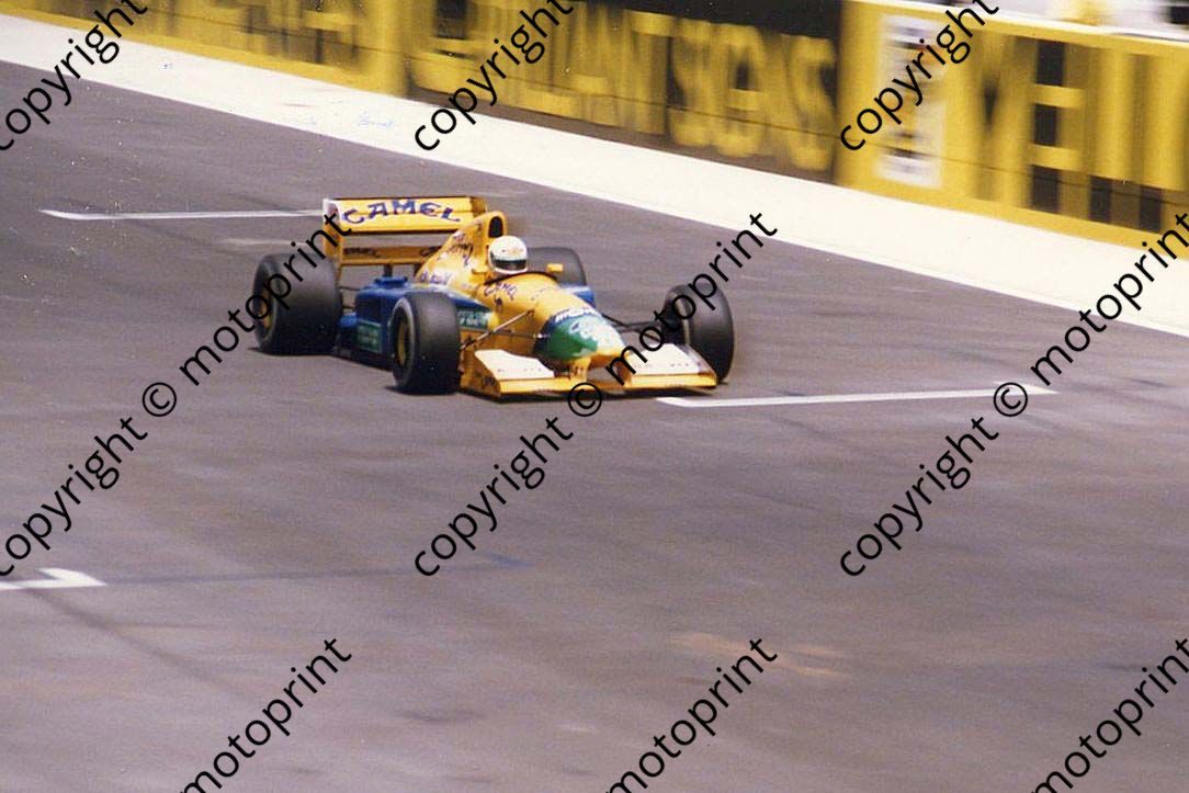 Brundle Benetton B191b (2) cropped