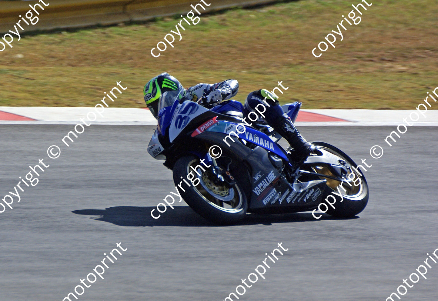 Crutchlow 15-5 DSC09022 centre
