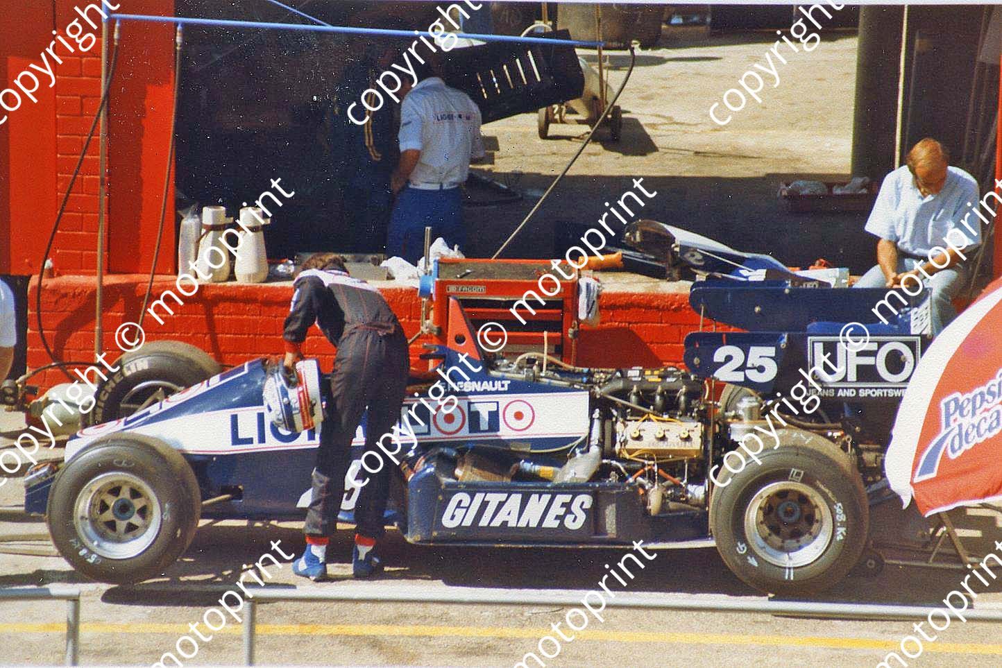 Hesnault Ligier JS23